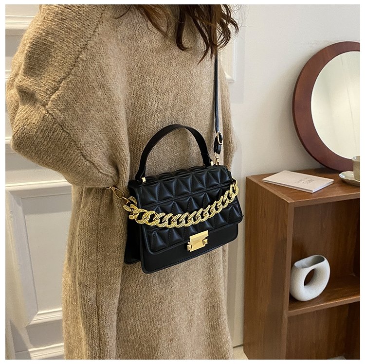 Chain Design Rhombus Embossing Solid Color Crossbody Bag | SandyKandy Limited Co