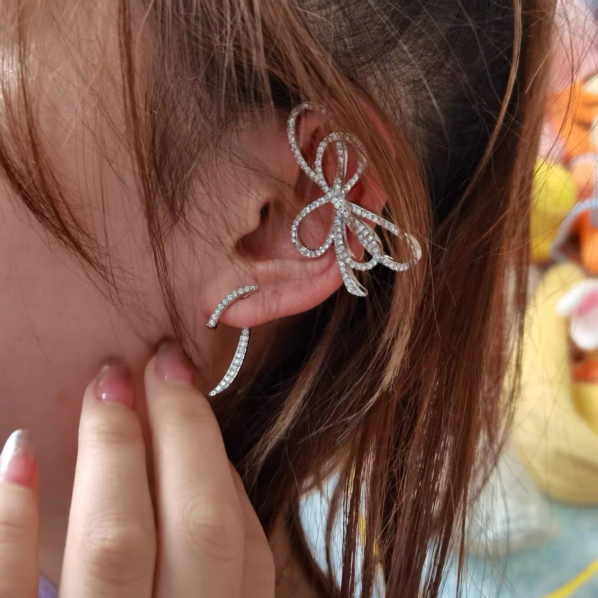 Asymmetrical Ribbon Ear Cuff Earring - SandyKandy