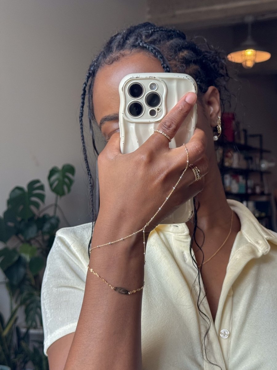 Austen Hand Chain - SandyKandy