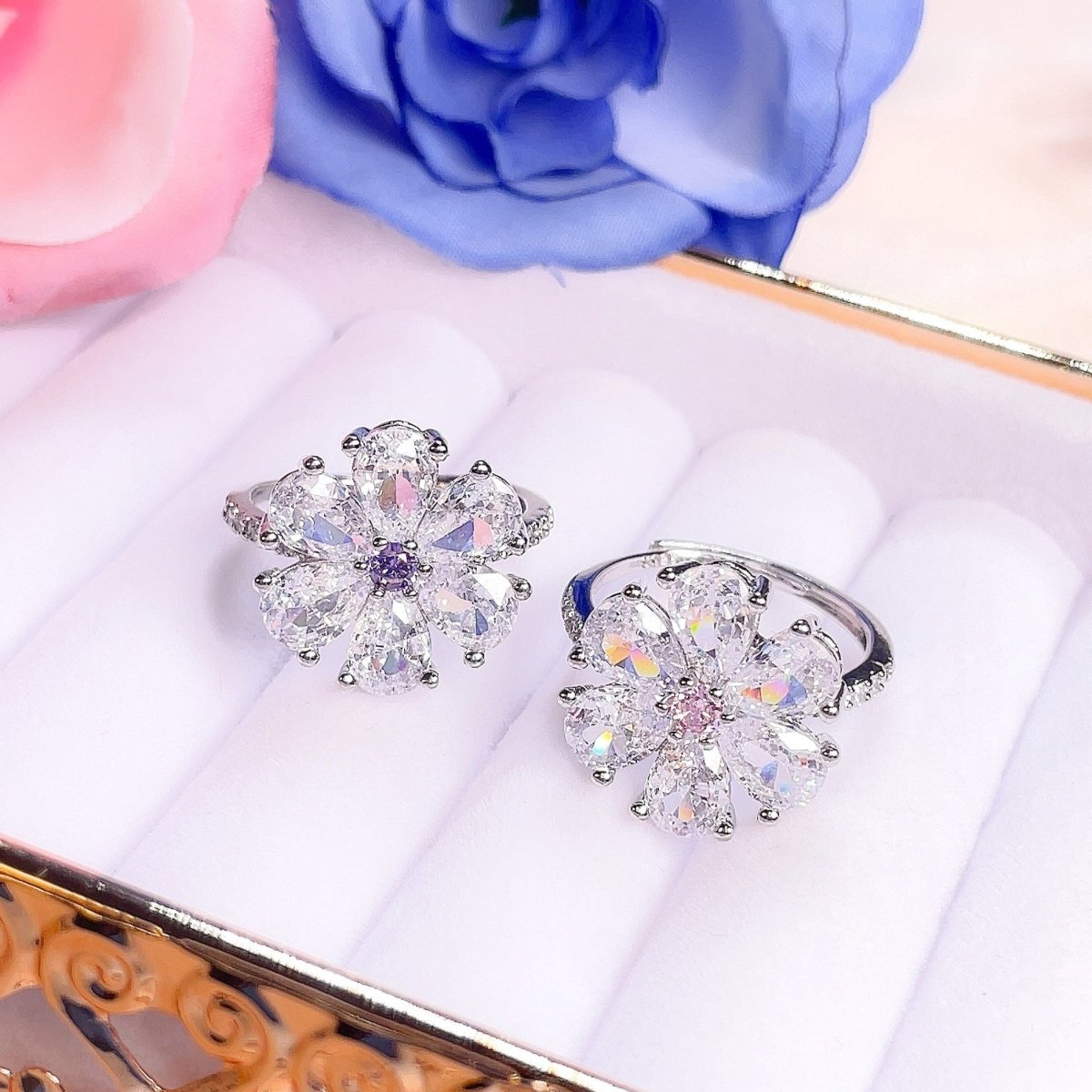 Mika - Crystal Flower Ring - SandyKandy